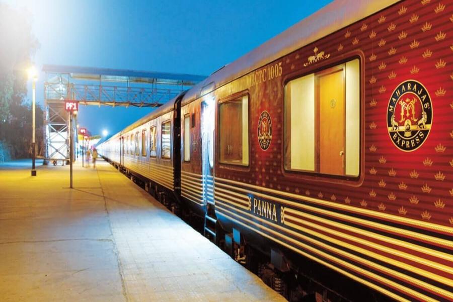 Rail Budget 2020: FM का PPP माॅडल पर तेजस जैसी और ट्रेनें चलाने की घोषणा, 50 लाख करोड़ का होगा निवेश
