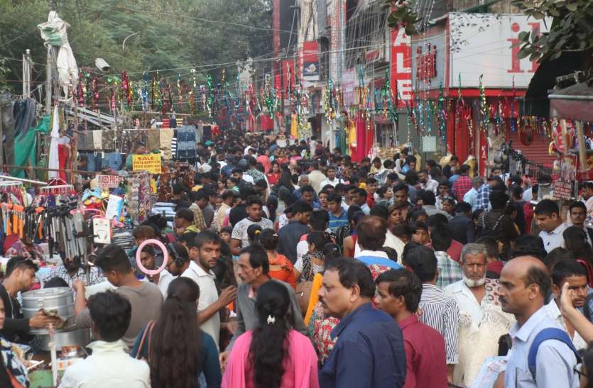 5 Lakh Income Tax Free आयकर में 5 लाख की आय पर टैक्स फ्री विकल्प के फैसले पर अधिकतर लोग संतुष्ट