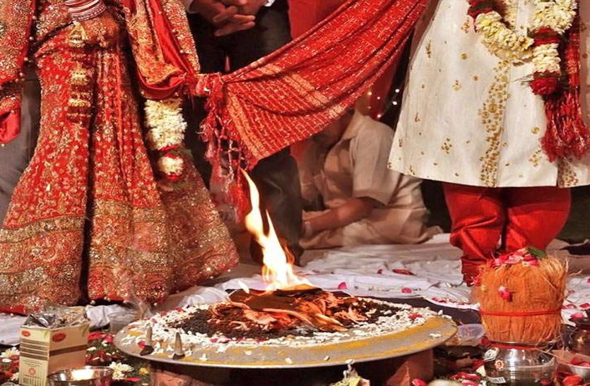 wedding card of shivprui man displays pro-CAA-NRC slogan 