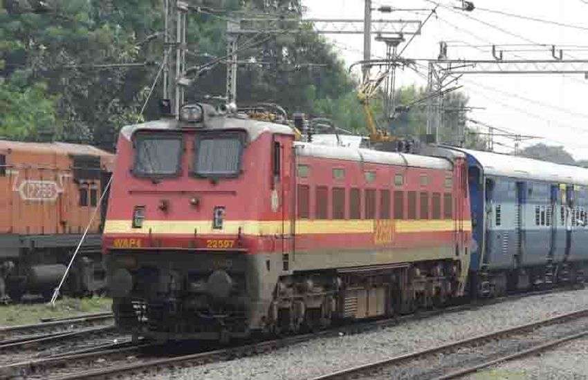 RAILWAY : बोरिया-बिस्तर समेटकर गई कंपनी, ‘पानी’ पर असमंजस में IRCTC