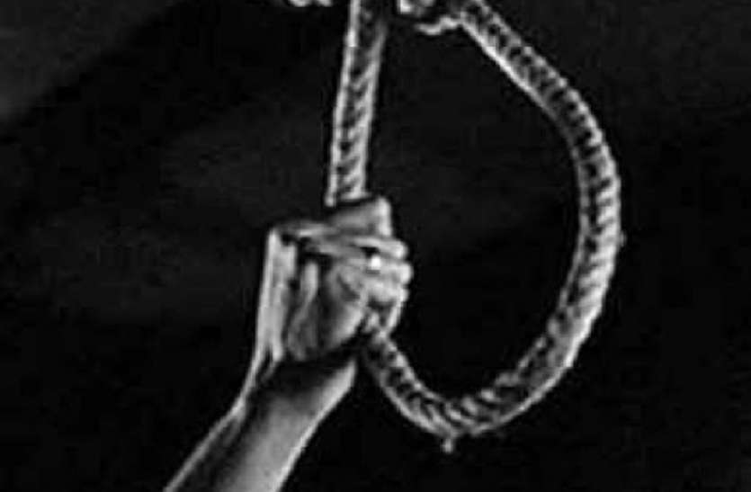 suicide 12 साल बाद मुंगेली के उसी बंगले में एक और महिला जज ने की आत्महत्या, पंखे से लटका मिला शव