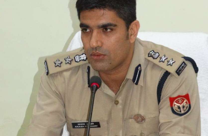 रिश्वतखोरी में UP की पूरी पुलिस चौकी लाइन हाजिर, दरोगा निलंबित रिश्वतखोरी में UP की पूरी पुलिस चौकी लाइन हाजिर, दरोगा निलंबित