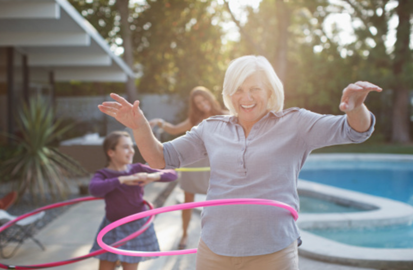 Physical Activity in old age may protect you from many disease Benefits Of Physical Activity: ओल्ड एज में गंभीर बीमारियों से बचाती है फिजिकल एक्टिविटी