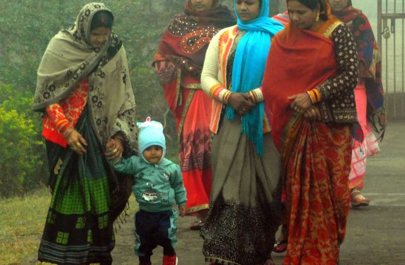बादलों के छंटते ही बढ़ेगी ठंड, 24 घंटे के भीतर बारिश की संभावना बादलों के छंटते ही बढ़ेगी ठंड, 24 घंटे के भीतर बारिश की संभावना