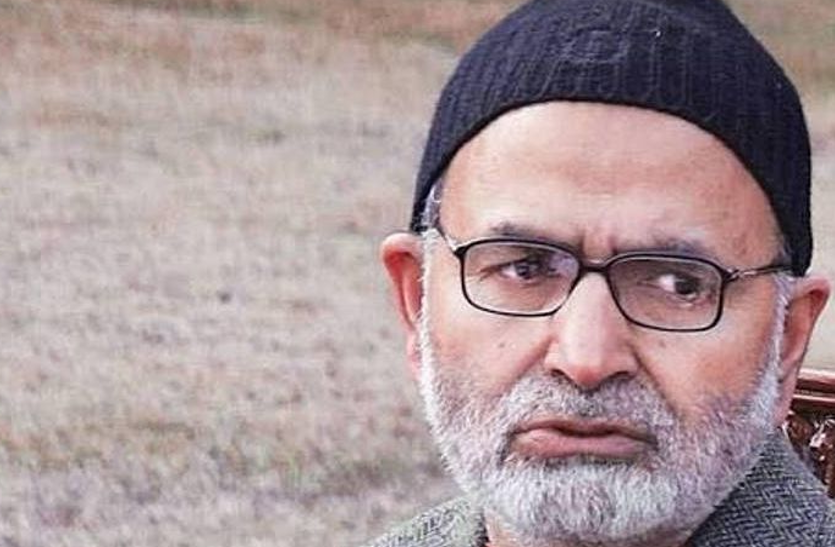 PSA On PDP Leader Naeem Akhtar महबूबा के करीबी PDP नेता पर भी लगा PSA, कईं नेता घर में नजरबंद, इस नेता पर भी लटक सकती है तलवार
