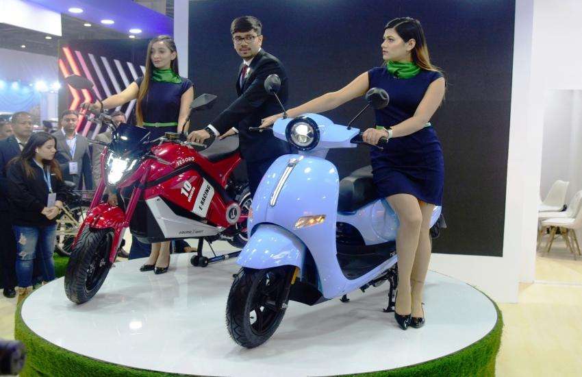 Auto Expo 2020 Models Salary