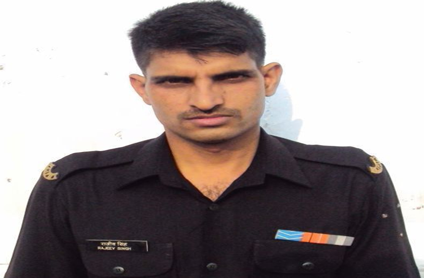 Shaheed Rajeev Singh Shekhawat जयपुर के लिए रवाना हुई शहीद राजीव की पार्थिव देह, Indian Army ने कईं 'पाक' चौकियां उड़ाकर लिया बदला