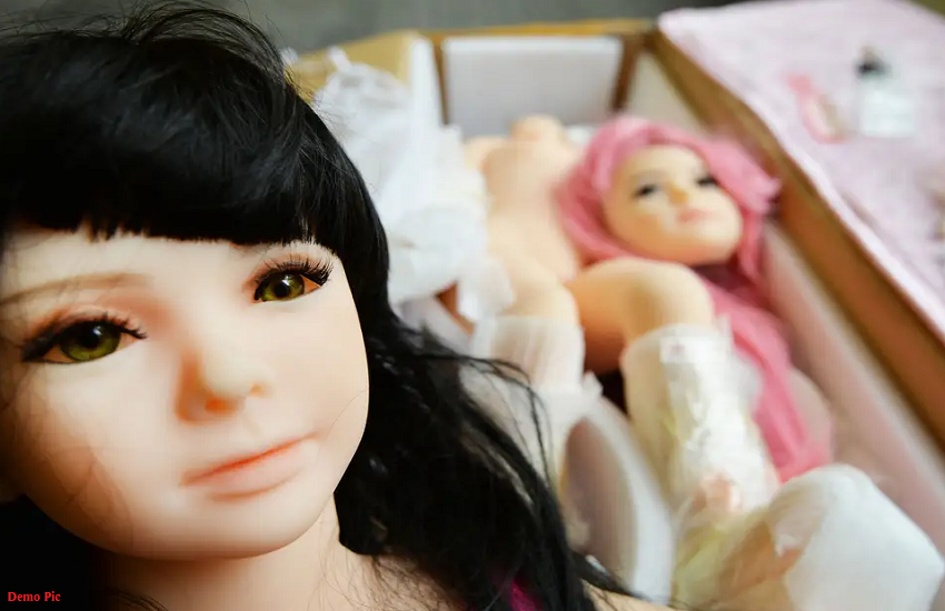 doll1.png