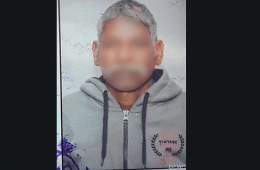 घर वालों ने समझा नशे में धुत्त है इसलिए चिल्ला रहा है, बाद जब उसे देखने गए तो बन चूका था आग का गोला घर वालों ने समझा नशे में धुत्त है इसलिए चिल्ला रहा है, बाद जब उसे देखने गए तो बन चूका था आग का गोला