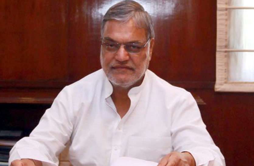 a4.jpg सदन के हालात देख दुखी हुए अध्यक्ष जोशी, कहा: इस कुर्सी पर बैठ खुद को महसूस कर रहे हैं प्रताड़ित