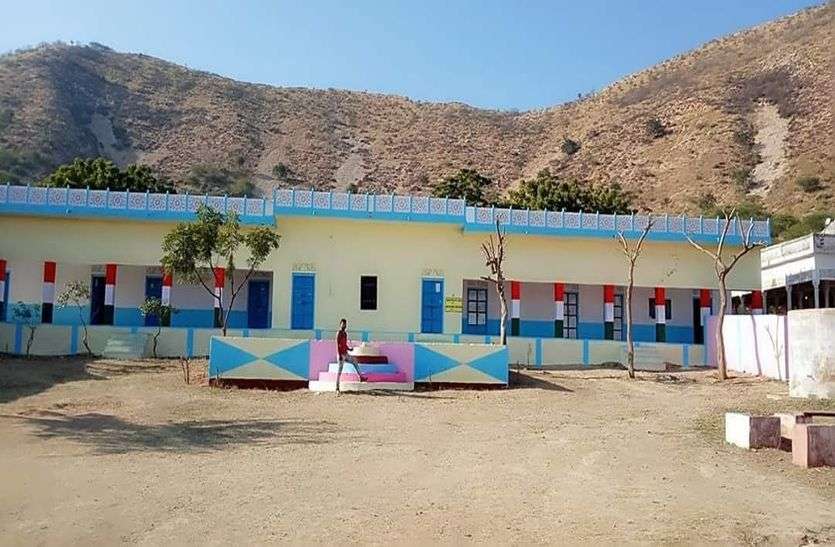 गांव के विकास में मील का पत्थर बनी दलपुरा विकास समिति गांव के विकास में मील का पत्थर बनी दलपुरा विकास समिति