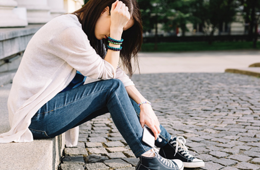 Prolonged sitting cause of depression in adolescents Depression: लम्बे समय तक बैठे रहने से भी बढ़ता है तनाव