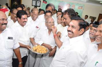 CM urges Centre to release Rs 6,375 crore to rural local bodies ग्रामीण स्थानीय निकाय के लिए ६ हजार करोड़ जारी करने की मांग मुख्यमंत्री ने केंद्र को लिखा पत्र
