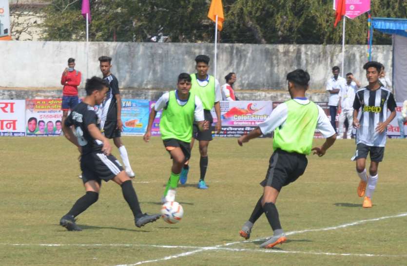 football tournament football tournament- मुंबई ने बड़ौदा को हराया