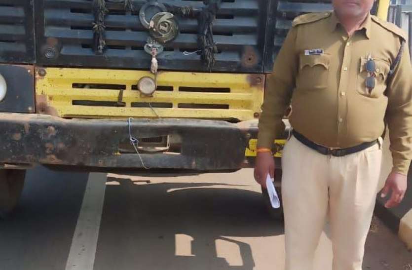 rto.jpg Action छह ने जमा कराया टैक्स, तीन को किया गया जब्त