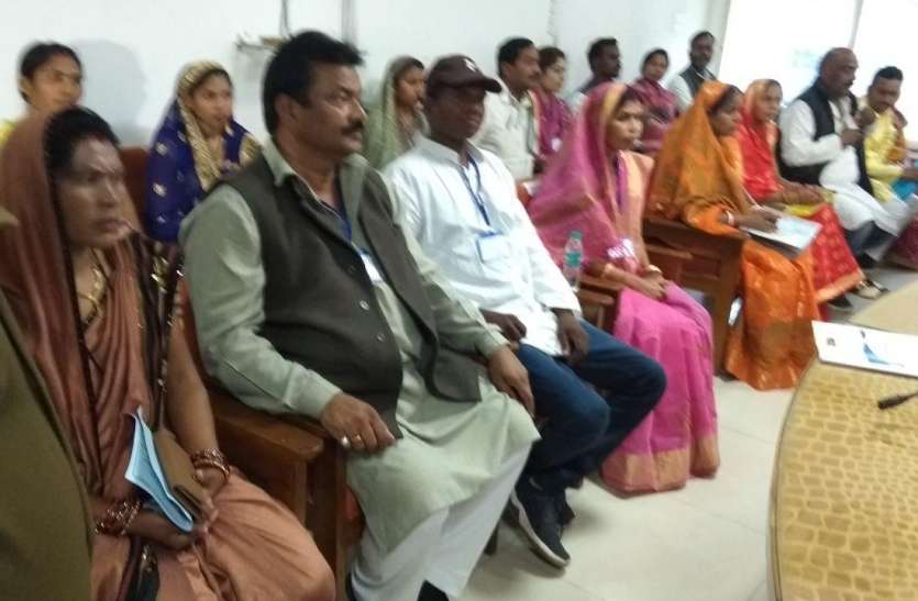 जिला पंचायत चुनाव में भाजपा का कैसे उल्टा पड़ गया दाव जिला पंचायत चुनाव में भाजपा का कैसे उल्टा पड़ गया दाव