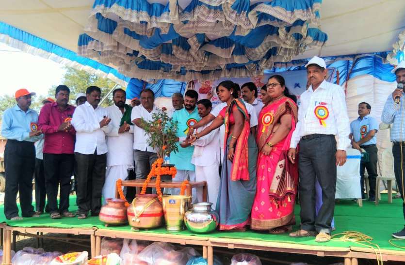 कृषि योजनाओं का लाभ उठाएं किसान कृषि योजनाओं का लाभ उठाएं किसान
