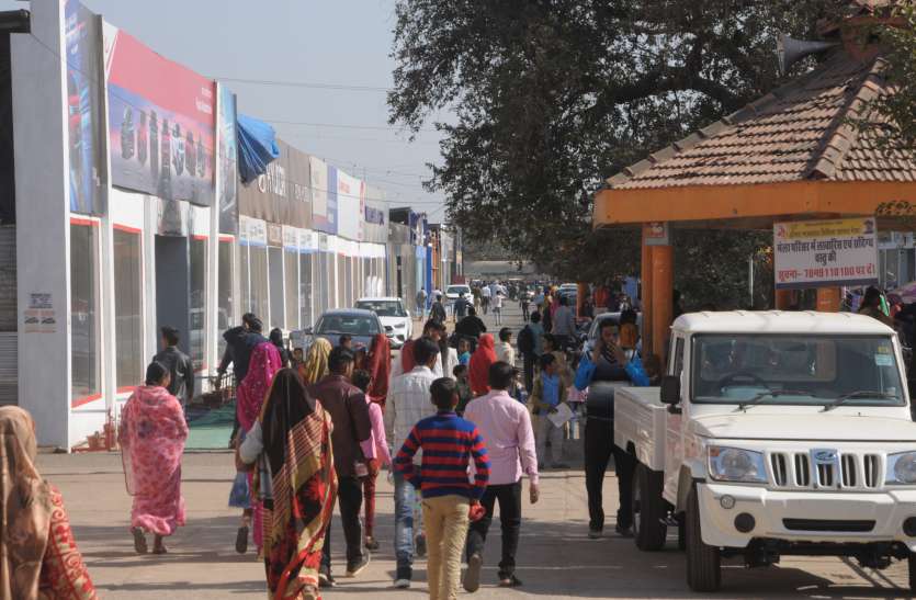 बाकी बचे 6 दिनों में 850 करोड़ से अधिक का कारोबार करेगा मेला बाकी बचे 6 दिनों में 850 करोड़ से अधिक का कारोबार करेगा मेला
