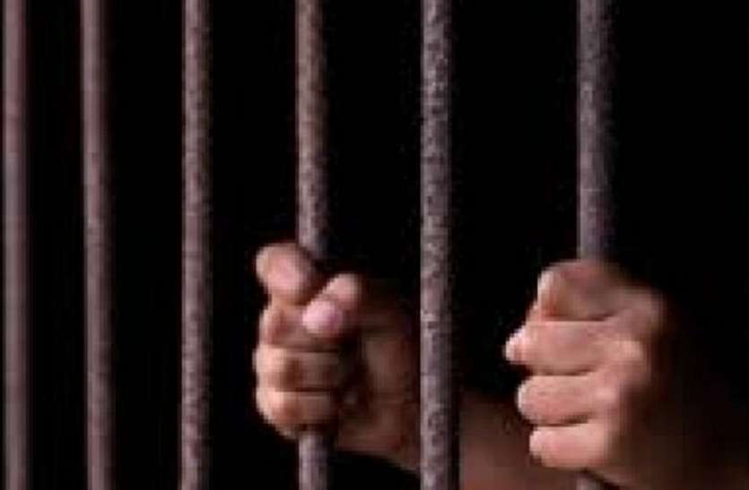 हत्याकांड का राज खुला आरोपी निकली नाबालिग हत्याकांड का राज खुला आरोपी निकली नाबालिग