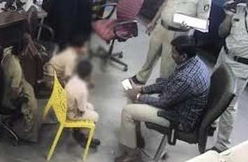 शाहीन स्कूल की शिक्षिका और छात्रा की मां को मिली जमानत शाहीन स्कूल की शिक्षिका और छात्रा की मां को मिली जमानत