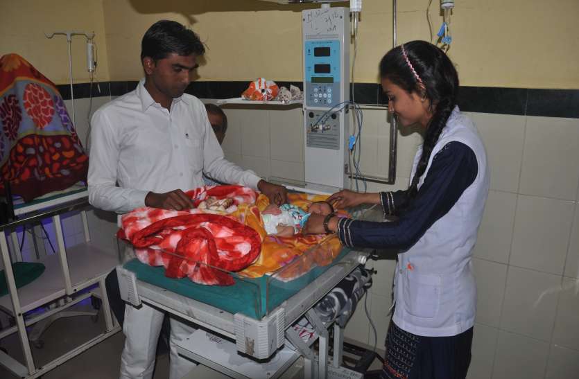 Wards in growing hospital, nursing workers did not increase एसएनसीयू में भर्ती नवजातों को मिल सकेगा मां का दूध, जेपी में बनेगा दस बेड का मदरवार्ड