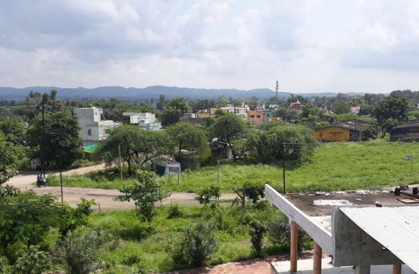 nepanagar 300 एकड़ भूमि हस्तांतरण के लिए विधायक ने लगाई आपत्ति