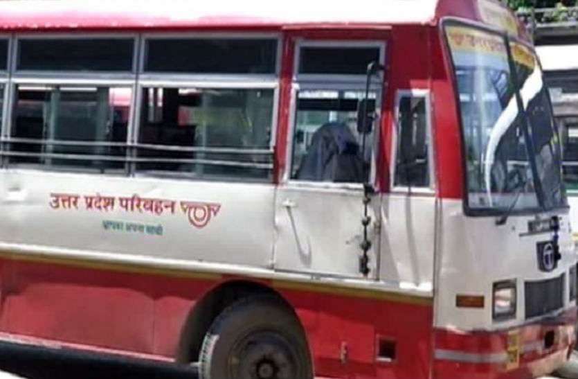 bus in up सड़क हादसों को रोकने के लिए रोडवेज बसों में लगेगी एंटी स्लीप डिवाइस, ड्राइवर को नहीं लेने देगी नींद