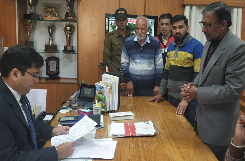 हमें मंत्रालयिक संवर्ग के समान वेतनमान एवं पदोन्नति क्यों नहीं दिलाते हमें मंत्रालयिक संवर्ग के समान वेतनमान एवं पदोन्नति क्यों नहीं दिलाते