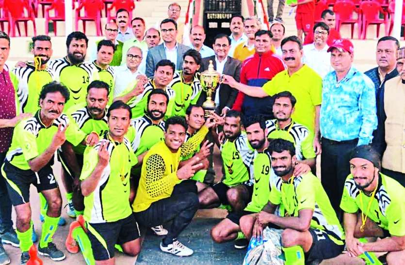 रेलवे मैदान पर तरुण का जल्वा, विजेता बन गया रतलाम रेलवे मैदान पर तरुण का जल्वा, विजेता बन गया रतलाम