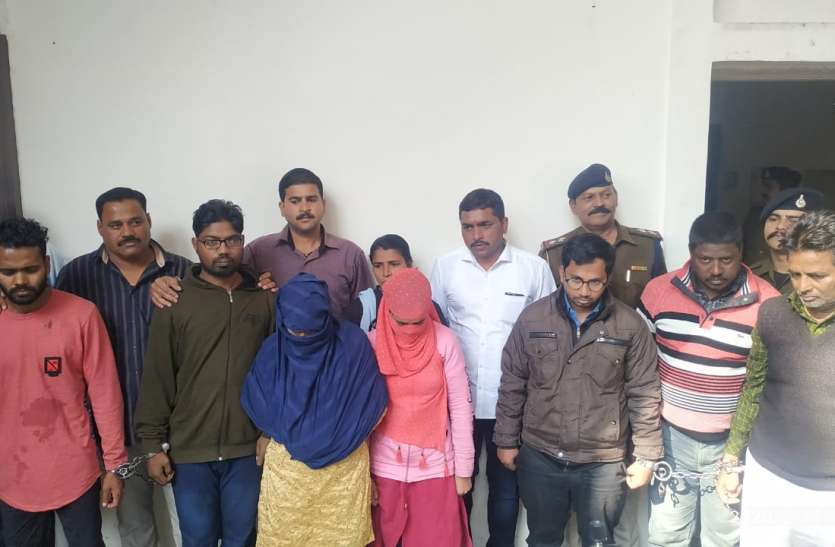 एक हजार रुपए में बनवाता मार्कशीट, दस हजार में देता, इस तरह चलता गोरखधंधा एक हजार रुपए में बनवाता मार्कशीट, दस हजार में देता, इस तरह चलता गोरखधंधा