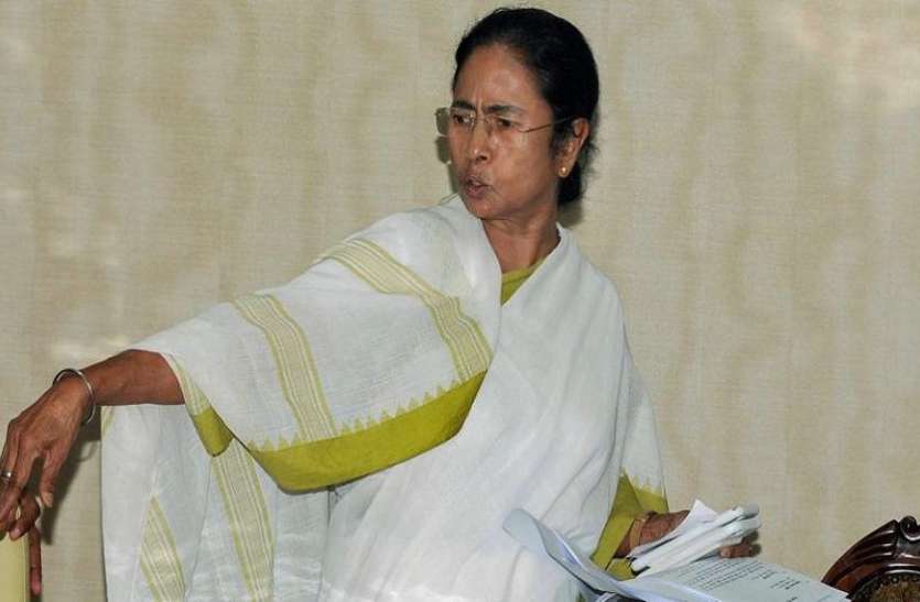 तब बहुत पापड़ बेले अब ममता को लगा बुरा तब बहुत पापड़ बेले अब ममता को लगा बुरा