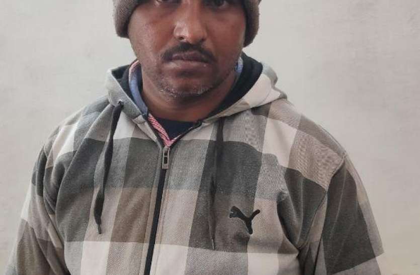 जनरल टिकट खरीद TTE से कराते थे टिकट कंफर्म फि र देते थे चोरी को अंजाम जनरल टिकट खरीद TTE से कराते थे टिकट कंफर्म फि र देते थे चोरी को अंजाम