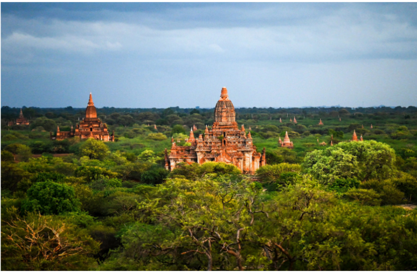 Buddhist site in Myanmar म्यांमार: पवित्र स्थल बागान में एक युगल जोड़े ने बनाया पोर्न वीडियो, लोगों में गुस्सा