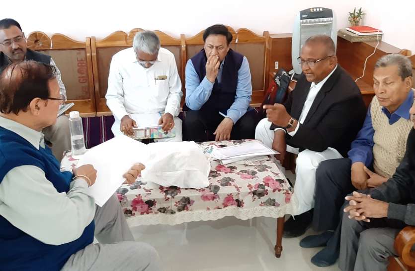 Meeting will be held soon to solve the problem of rail gates रेल फाटकों की समस्या के समाधान के लिए जल्द होगी बैठक: जन स्वास्थ्य अभियांत्रिकी मंत्री