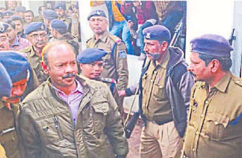 Suspended SDM bail application rejected, relief to Pushpendra निलंबित एसडीएम की जमानत अर्जी खारिज, पुष्पेन्द्र को राहत