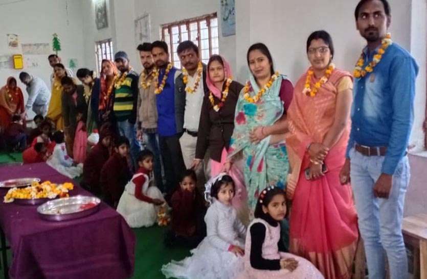 Worship day बच्चों ने किया माता-पिता का पूजन