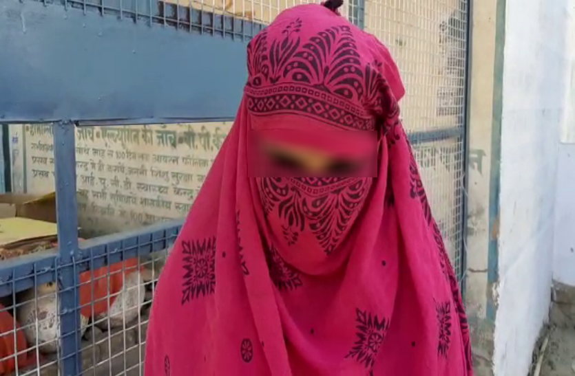 67.png 'मैं तुमको अपनी पत्नी बनाऊंगा, यह कहकर आरक्षक मेरे साथ चार साल तक खेलता रहा और जब शादी की बारी आई तो....'