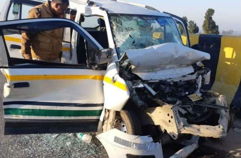 Accident in Mathura यमुना एक्सप्रेसवे पर फिर हादसा, वाहन में एक कि.मी. तक फंसी ही कार, चालक की मौत