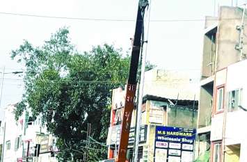 एलइडी लाइट से होगी बिजली बिल में 42 फीसदी की बचत एलइडी लाइट से होगी बिजली बिल में 42 फीसदी की बचत