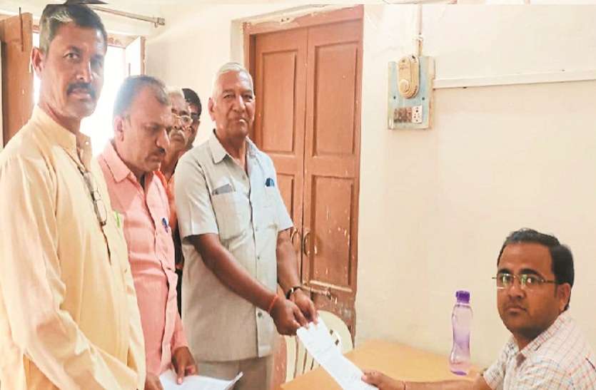 Demand to arrest accused of killing child बालक की हत्या के आरोपियों को गिरफ्तार करने की मांग