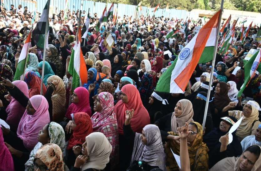 Jamia students will besiege tamilnadu-house in Delhi चेन्नई में हुई लाठीचार्ज की आग दिल्ली में सुलगने लगी
