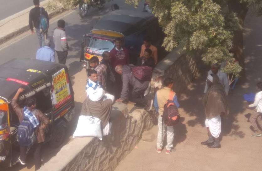 durgapura station दुर्गापुरा रेलवे स्टेशन के लिए नहीं सार्वजनिक परिवहन की सुविधा, सुरक्षा व्यवस्था में भी खामी