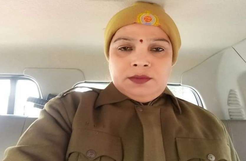 ghaziabad3.jpg वेलेंटाइन डे पर नाबालिग बेटी ने प्रेमी के साथ मिलकर हेड कांस्टेबल मां को उतारा मौत के घाट