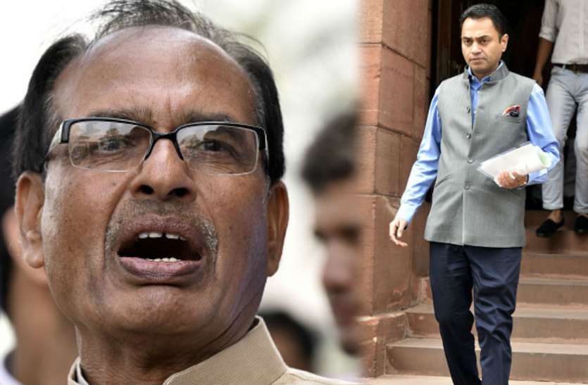 नकुलनाथ ने शिवराज को भोजन का न्यौता दिया, पूर्व सीएम बोले- सांसद भतीजे, इस तरह का न्यौता हमारी परंपरा नहीं नकुलनाथ ने शिवराज को खाने पर बुलाया, पूर्व सीएम बोले- सांसद भतीजे, इस तरह का न्यौता हमारी परंपरा नहीं