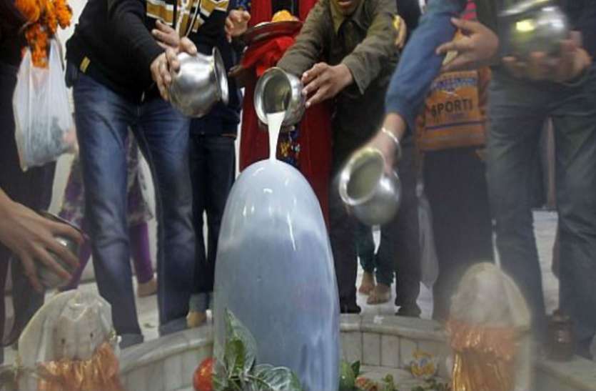 shiv mandir parasanath नहीं हो रही है शादी तो इस मंदिर में करें भगवान शिव का दर्शन, हर मुराद पूरी करेंगे भोलेनाथ
