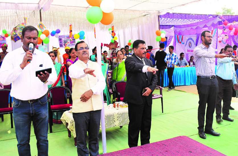 पत्रिका के स्वर्णिम भारत अभियान से जुड़े पीजी कॉलेज के प्राध्यापक व छात्र, लिया स्वच्छता का संकल्प पत्रिका के स्वर्णिम भारत अभियान से जुड़े पीजी कॉलेज के प्राध्यापक व छात्र, लिया स्वच्छता का संकल्प