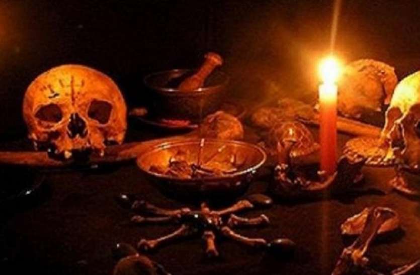 21वीं सदी में भी अंधविश्वास की जकड़ में बंगाल, 24 घंटे में 3 मासूमों की चढी बलि 21वीं सदी में भी अंधविश्वास की जकड़ में बंगाल, 24 घंटे में 3 मासूमों की चढी बलि