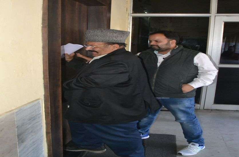 rajesh tondon अब एसपी के समक्ष हाजिर हुए वकील टंडन