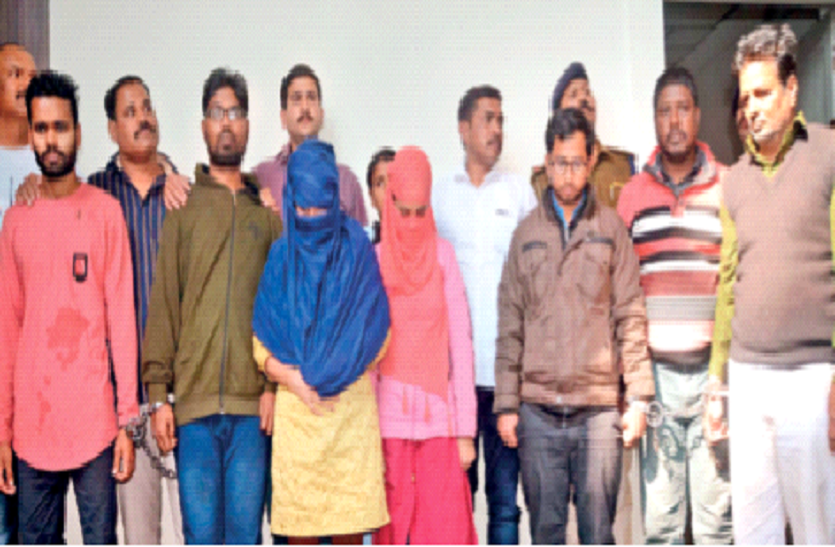 untitled.png 1 हजार में लेकर 10 हजार में बेचते थे मार्कशीट, पूछताछ में हुआ खुलासा