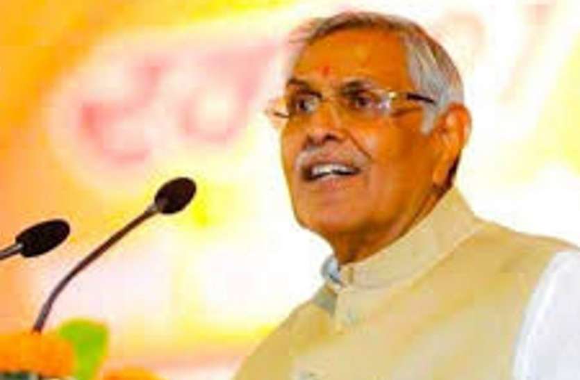 कांग्रेस पदाधिकारियों ने कहा-विधायक शर्मा बचने के लिए बना रहे हैं दबाव कांग्रेस पदाधिकारियों ने कहा-विधायक शर्मा बचने के लिए बना रहे हैं दबाव